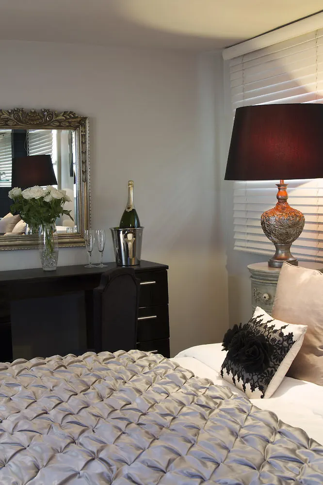 Square Townhouse Hotel Brighton 4*,  United Kingdom